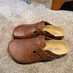Brown Leather Womens Clogs